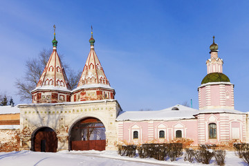 Fototapeta na wymiar winter Suzdal (Golden Ring of Russia)
