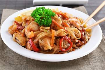 Chinese noodles with vegetables and seafood
