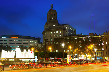 Fototapeta na wymiar Catalonia Square in autumn night in Barcelona