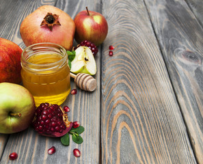 honey  apple and pomegranate