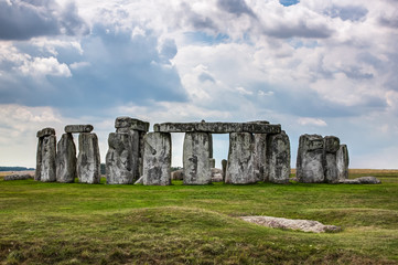 Stonehenge, England, UK - 75744074