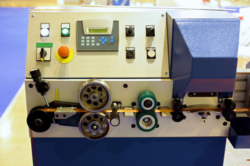 Machine for the manufacture of metal shutters