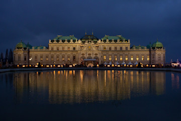 Fototapeta na wymiar Schloss Belvedere at night in Vienna, Austria.
