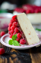 Cheesecake with raspberry and chocolate