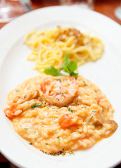 Tasting set of risotto and pasta