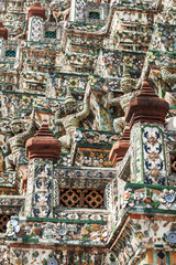 Obraz premium Fassade des Wat Arun in Bangkok, Thailand