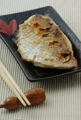 鯛の塩焼き