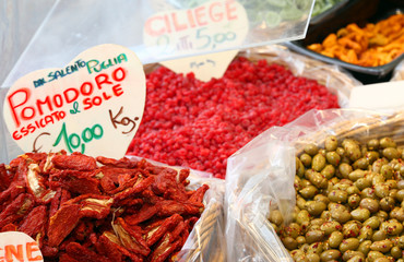 Italian sun-dried tomatoes and candied fruits for sale