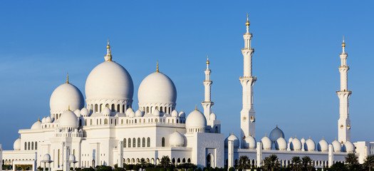Panoramic view of Sheikh Zayed Grand Mosque