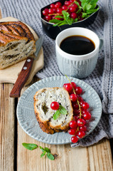 Yeast roll with poppy seeds