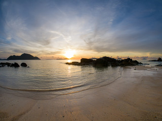 Fototapeta premium Beautiful sunrise in Rawai Phuket