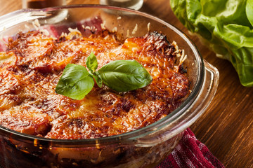 Potato and meat casserole