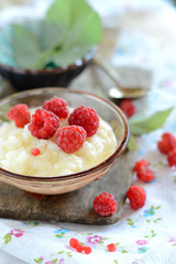 Rice pudding with raspberry.