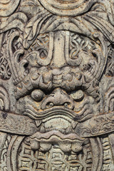 Chinese motifs on the statue