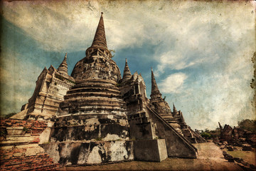 Fototapeta na wymiar antik texturiertes Bild von Wat Phra Si Sanphet in Thailand