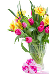 Obraz na płótnie Canvas bunch of tulips and daffodils in vase