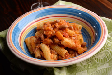 Rigatoni with pumpkin, beans and bacon