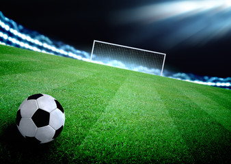 Obraz premium boisko do piłki nożnej i jasne światła