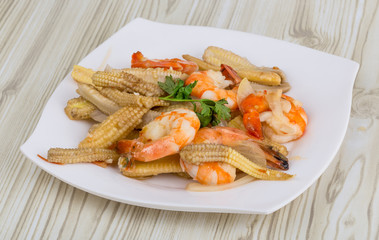 Shrimp and corn salad