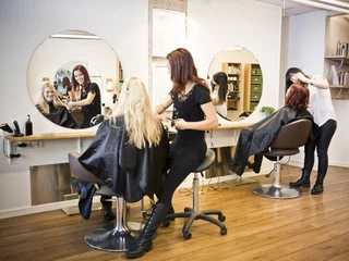 Store enrouleur Salon de beauté Hair salon situation