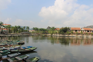 Embarcadero de Tam Coc. Hoa Lu. Vietnam