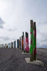 Totems auf der Halde Haniel, Bottrop, Deutschland