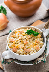 Barley porridge with pork