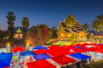 The night souvenir market in front of National museum of Luang P - obrazy, fototapety, plakaty