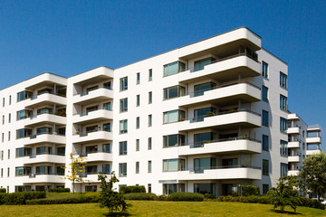 Contemporary residential building