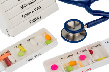 Tablettenspender und Stethoskop
