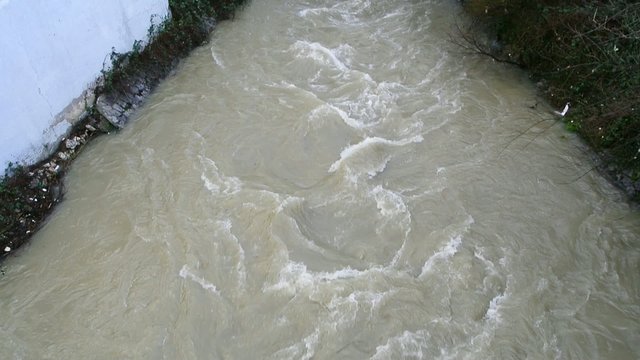 Hochwasser in der Fils bei Eislingen