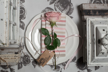 Craft flowers, dishes, utensils in the creative design