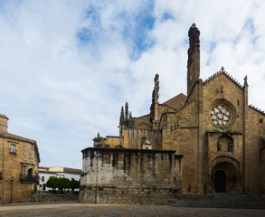 Fototapeta na wymiar Day view of Plasencia Cathedral