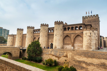 Obraz premium Aljaferia - fortified medieval islamic palace