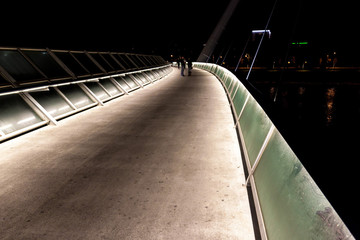 Fototapeta premium Pedestrian bridge over Ebro river in Zaragoza