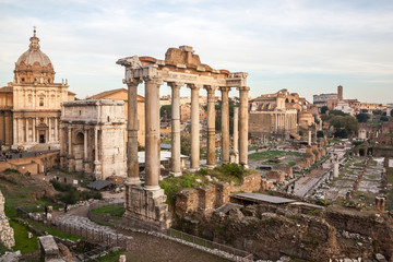 Fototapeta premium Roman Forum at dusk in Rome, Italy