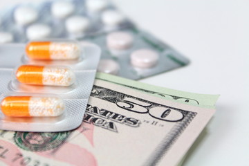 医薬品とお金