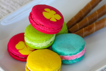 Fototapeta na wymiar Colorful macarons set on table