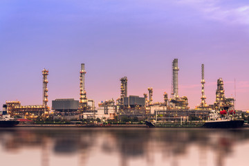 Obraz na płótnie Canvas oil gas petroleum refinery station