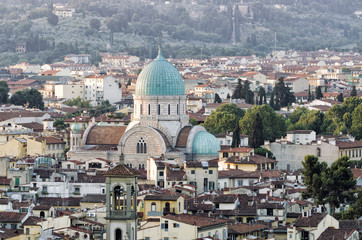 Fototapeta na wymiar Florence - Outlook from Michelangelo square to Synagogue
