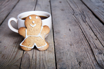 Christmas food. Gingerbread man cookies in Christmas setting