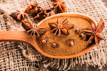 Spoon ground cinnamon