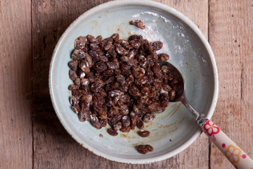 raisins with rum