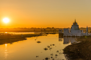 Fototapeta premium Shwe Modeptaw Pagoda