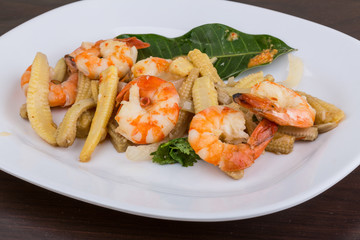 Shrimp and corn salad