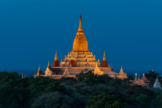 The Ananada Temple in Bagan at sunset