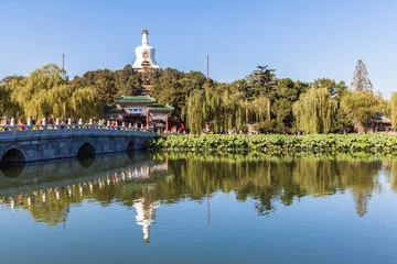 Foto auf Alu-Dibond Der weiße Turm im Beihai Park, Peking © Peter Stein