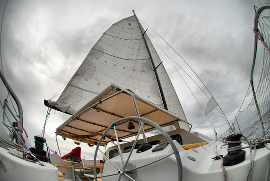 Sail yacht in the faithful weather