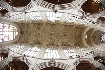 Obraz premium Bath Abbey, Bath, England. 17th century Fan vaulted ceiling.