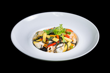 spaghetti with shrimp, mussel and squid